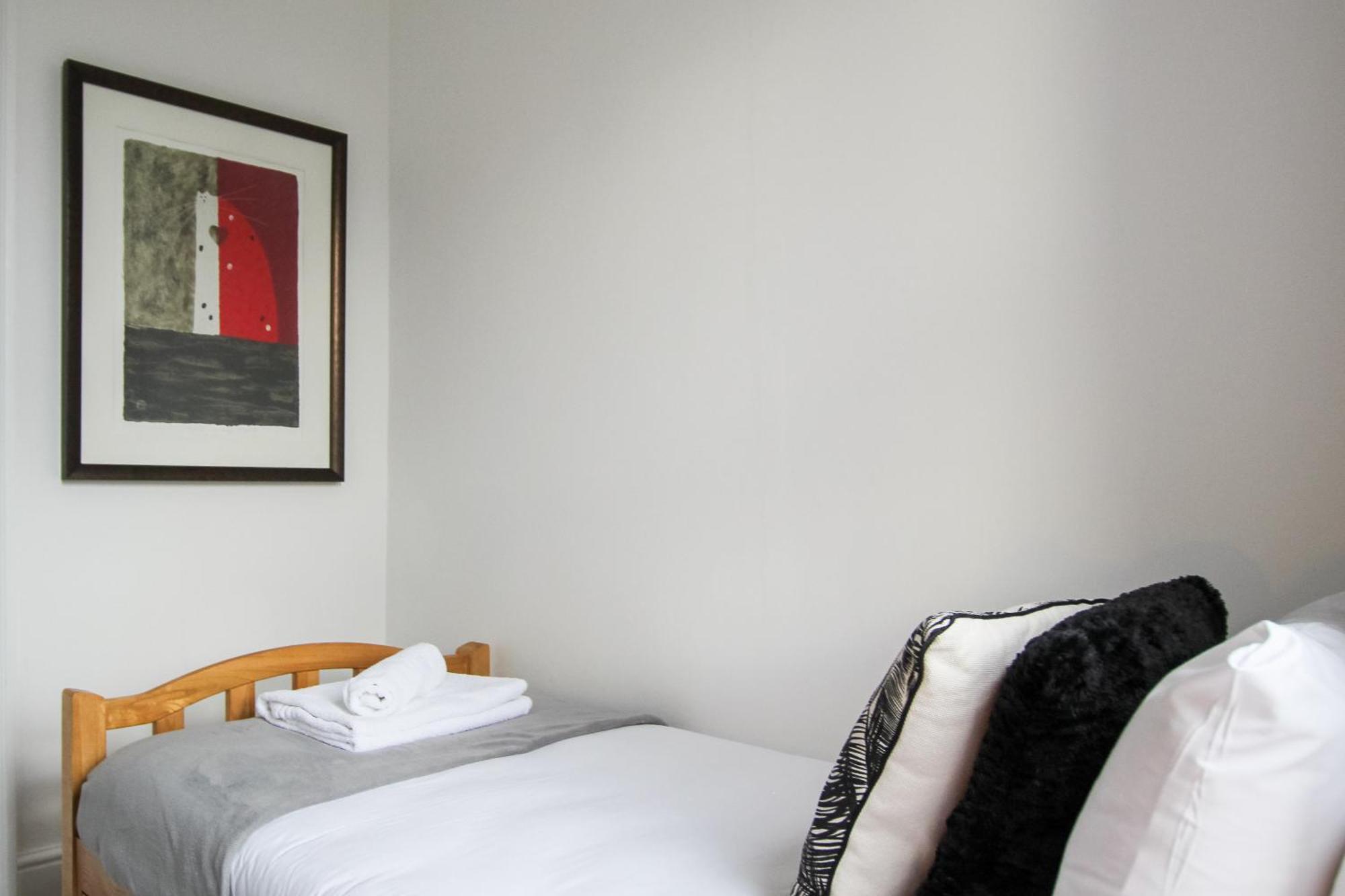 Fairways View - Spacious - Sleeps 6 - Lovely Views - By Rework