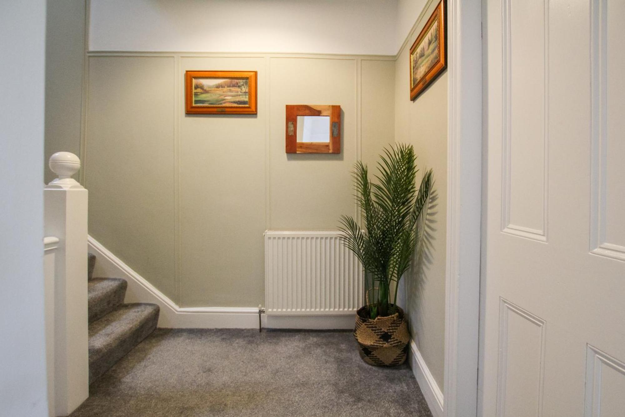 Fairways View - Spacious - Sleeps 6 - Lovely Views - By Rework Apartment *