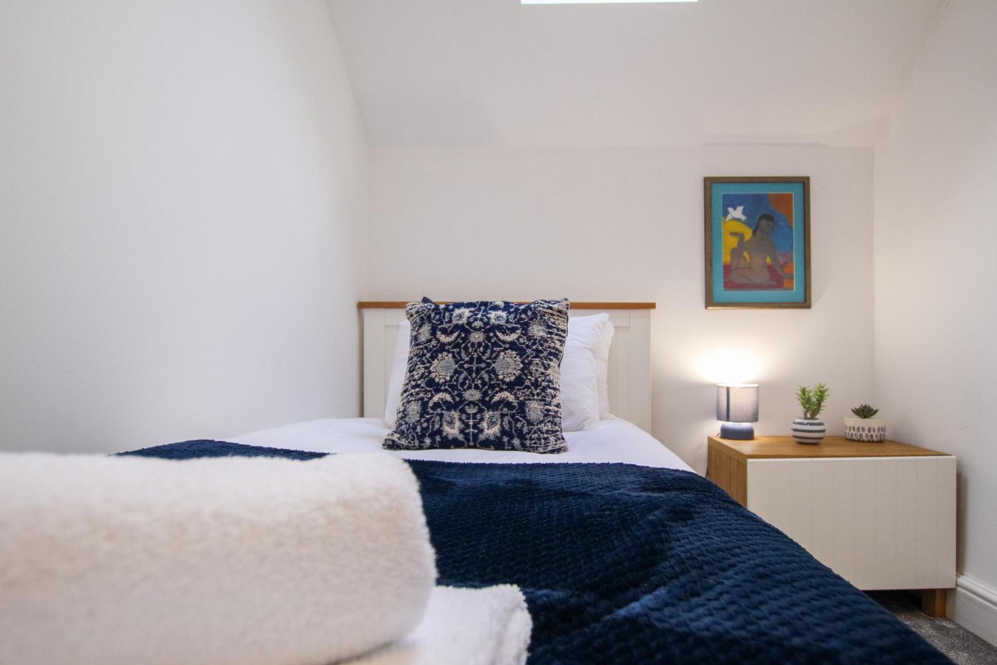 Apartment Fairways View - Spacious - Sleeps 6 - Lovely Views - By Rework *